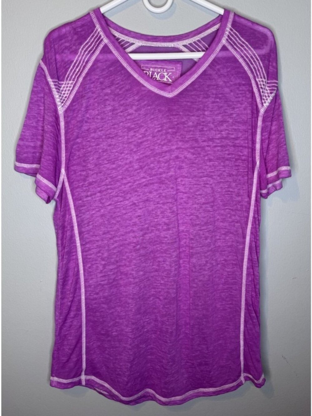 Buckle Black T Shirt Medium Purple Short Sleeve Thin V Neck Stitching Men’s